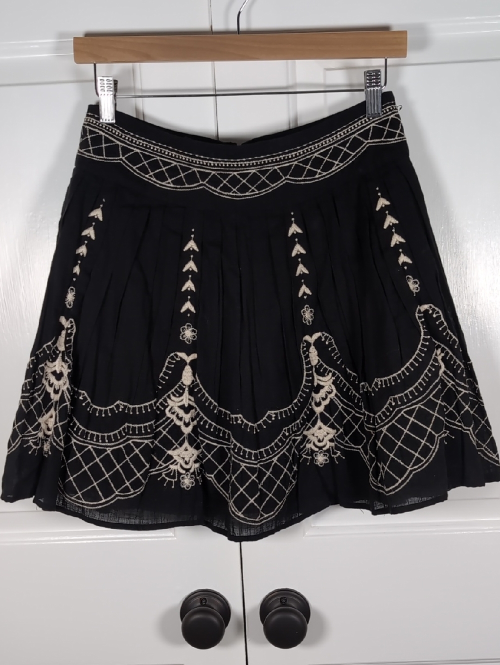 Forever 21 Black Embroidered Mini Skirt Boho Coquette Aesthetic Scalloped Hem S